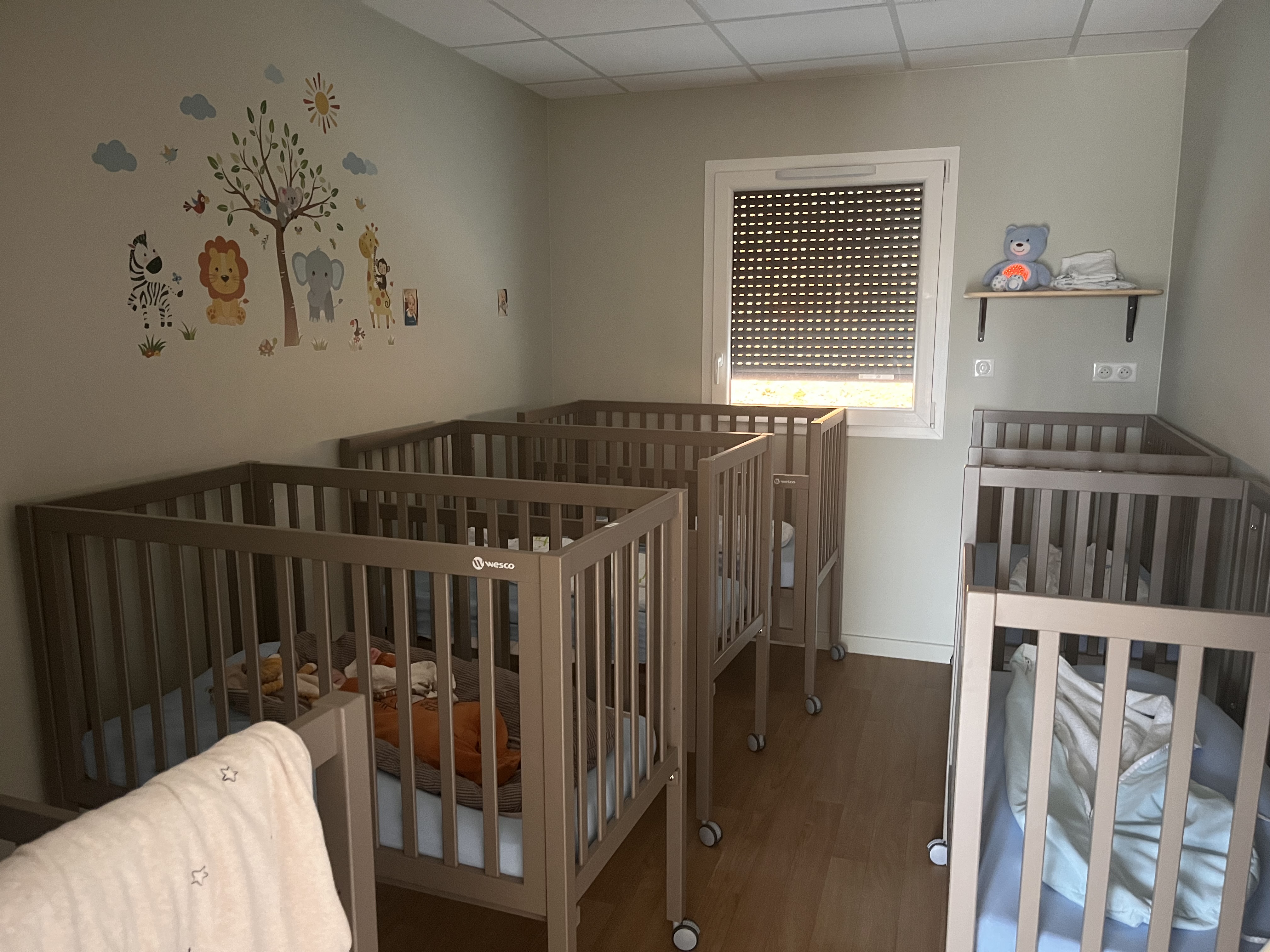 Image du dortoir des petits
